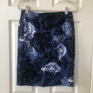 Ann Taylor Factory Blue Floral Lined Pencil Skirt 4